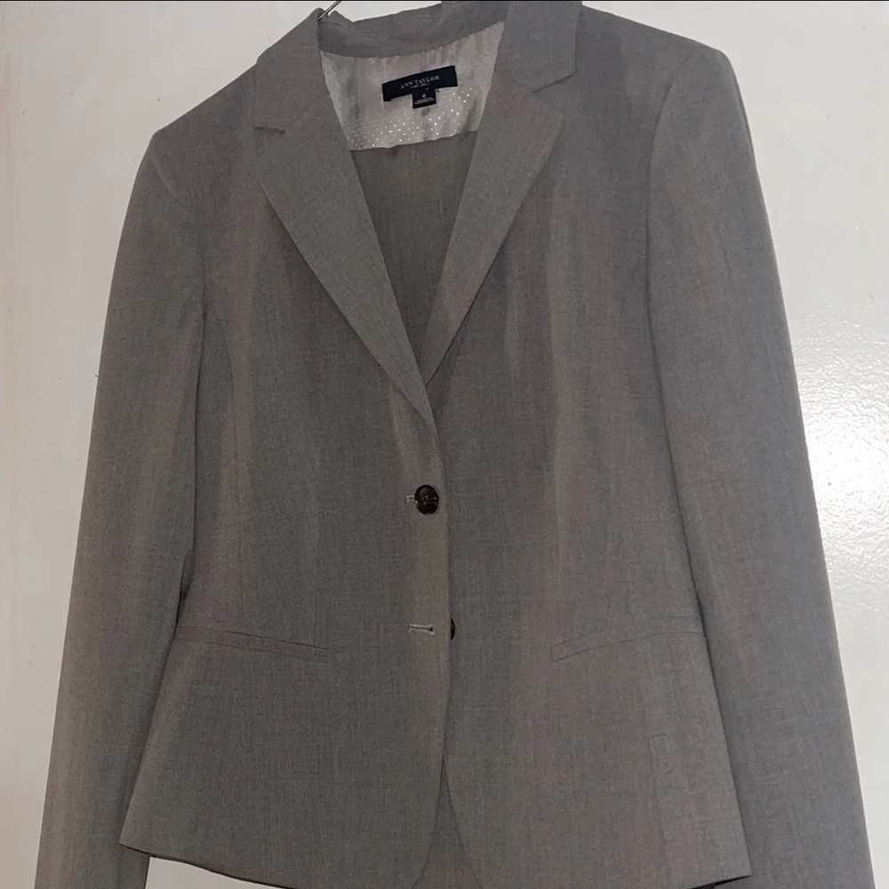 Ann Taylor blazer size 4 office or formal suit